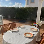 Grandma's Nyaraló